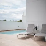 فيلة Laguna Met Prive Zwembad & Jacuzzi