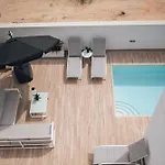 Laguna Met Prive Zwembad & Jacuzzi فيلة