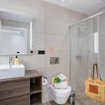 Laguna Met Prive Zwembad & Jacuzzi فيلة