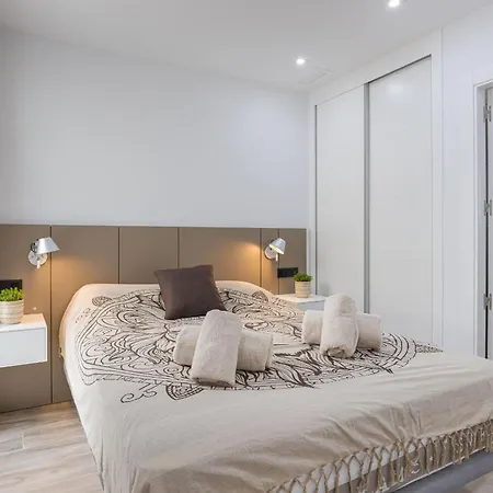 Laguna Met Prive Zwembad & Jacuzzi * טורבייחה