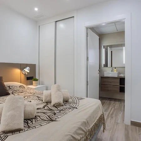 Laguna Met Prive Zwembad & Jacuzzi וילה *