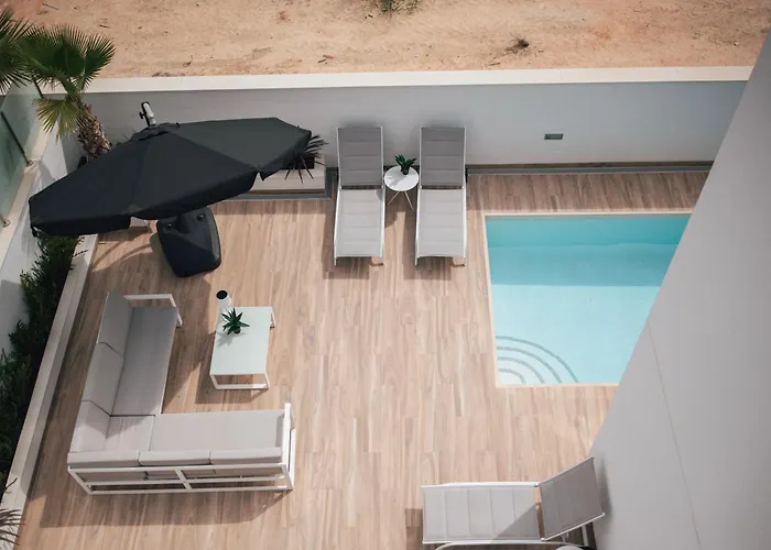 Laguna Met Prive Zwembad & Jacuzzi Villa