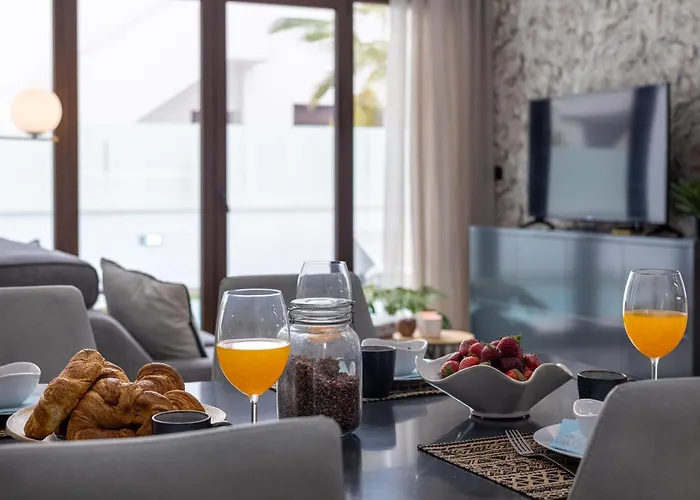 Laguna Met Prive Zwembad & Jacuzzi