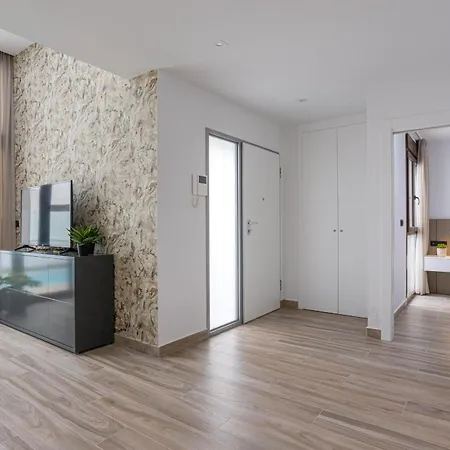 Laguna Met Prive Zwembad & Jacuzzi * טורבייחה